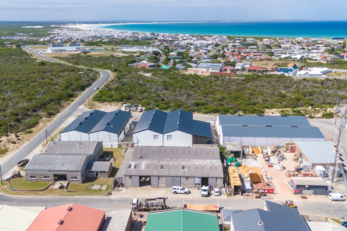 Prime positioned industrial unit - Photo 2