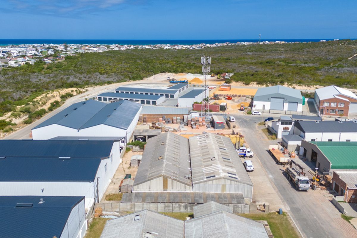 Prime positioned industrial unit - Photo 4