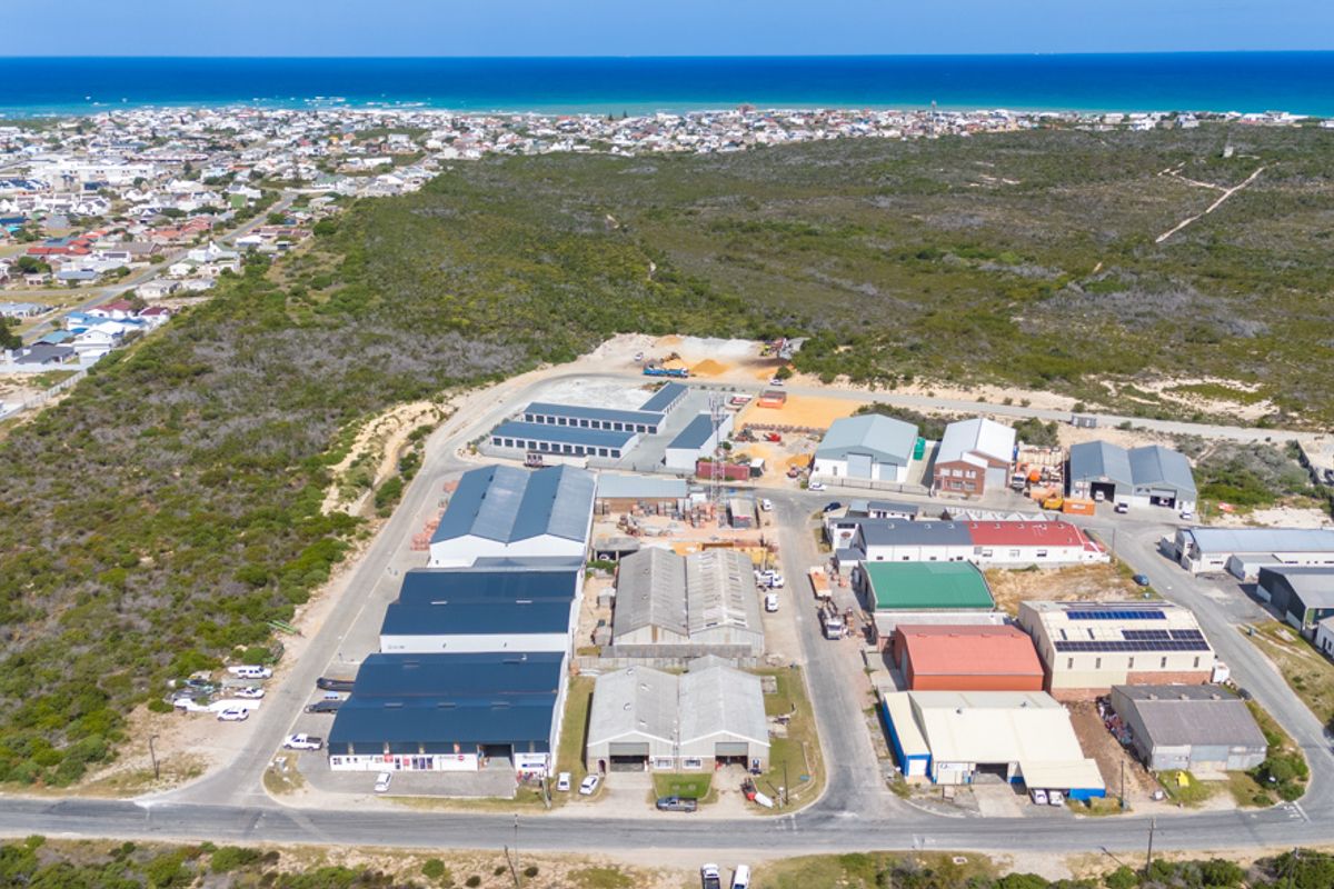 Prime positioned industrial unit - Photo 5