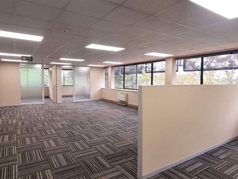 Office space to let in The Woodlands Office Park - Photo 5