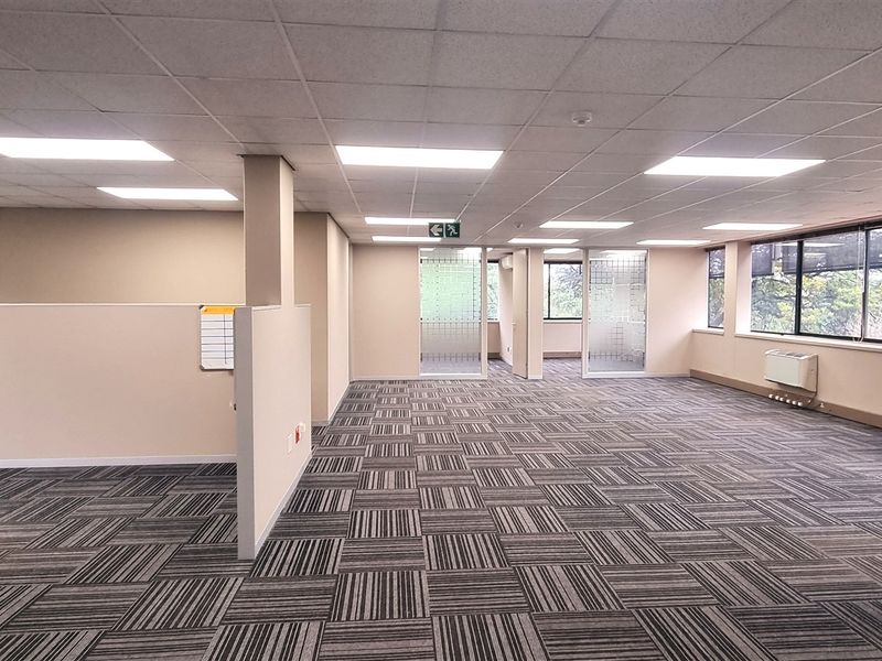 Office space to let in The Woodlands Office Park - Photo 10