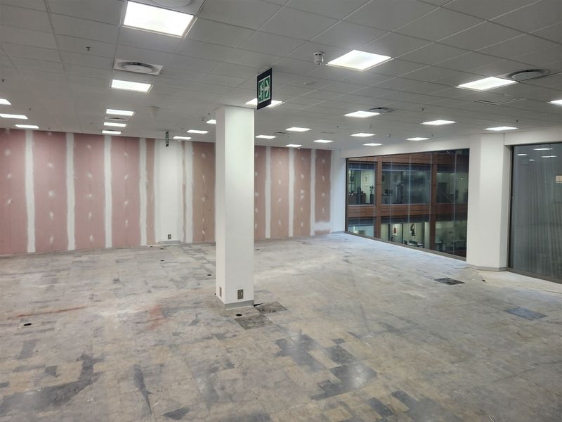 Offices to let in Sandhurst, Sandton - Photo 5