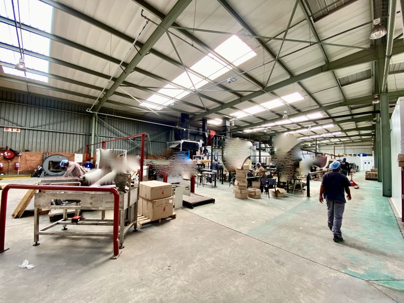 3,189m2 Warehouse with Offices | 630 Amps Power for sale or lease - Photo 6