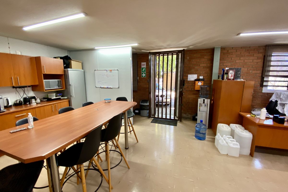 3,189m2 Warehouse with Offices | 630 Amps Power for sale or lease - Photo 3