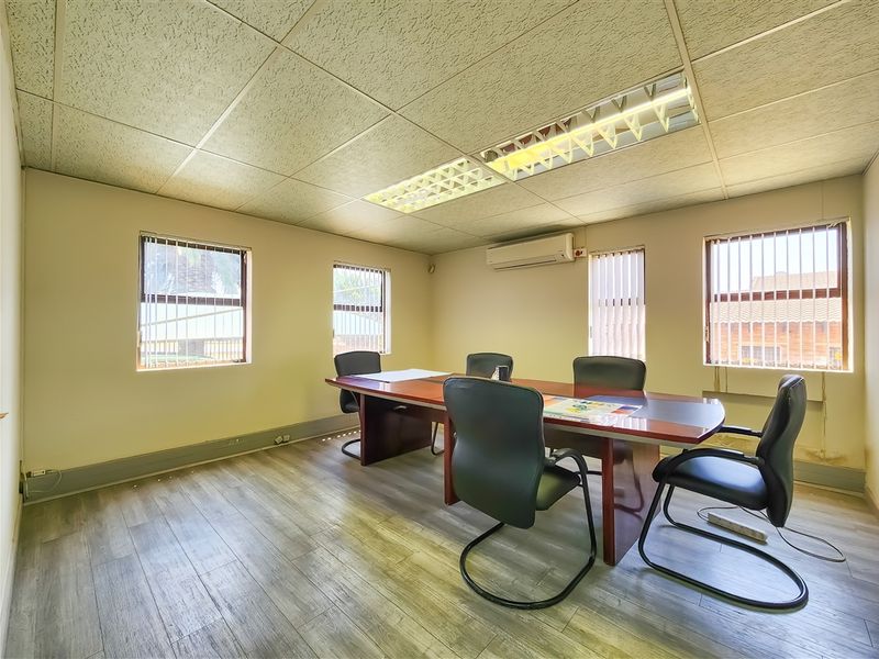 Ground Floor Office to Let in Allen's Nek - Photo 9