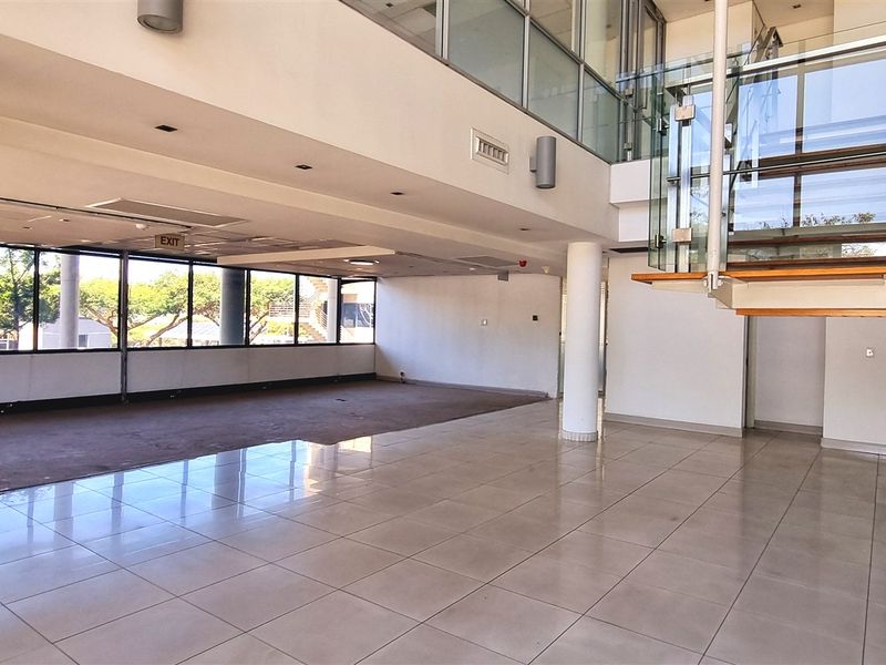Freestanding building in Woodmead North Office Park - Photo 3