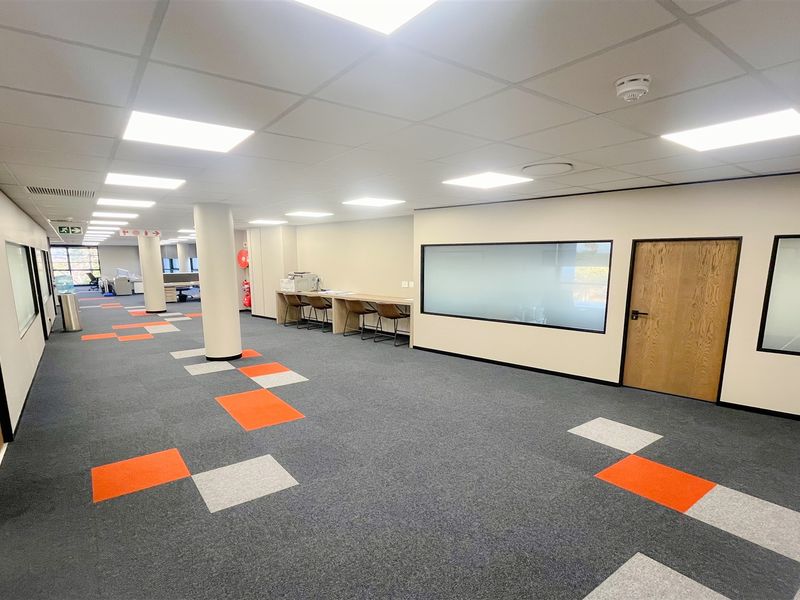 Office space to let in Houghton/Rosebank - Photo 7