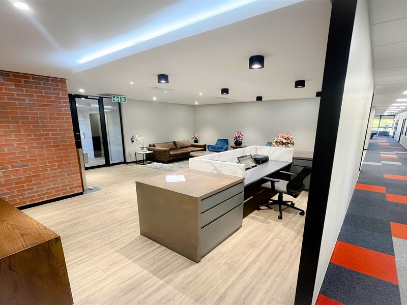 Office space to let in Houghton/Rosebank - Photo 2