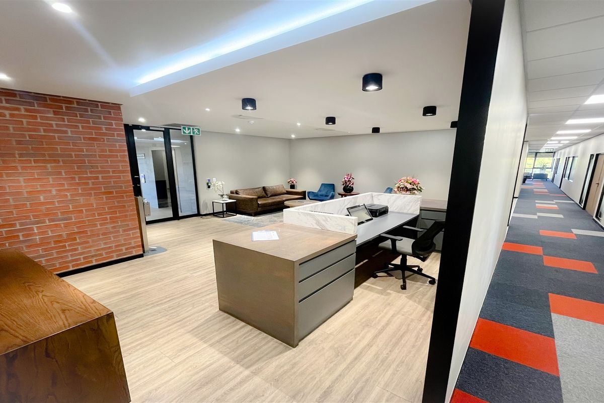 Office space to let in Houghton/Rosebank - Photo 2