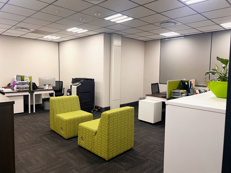 Modern Offices available to lease - Photo 9