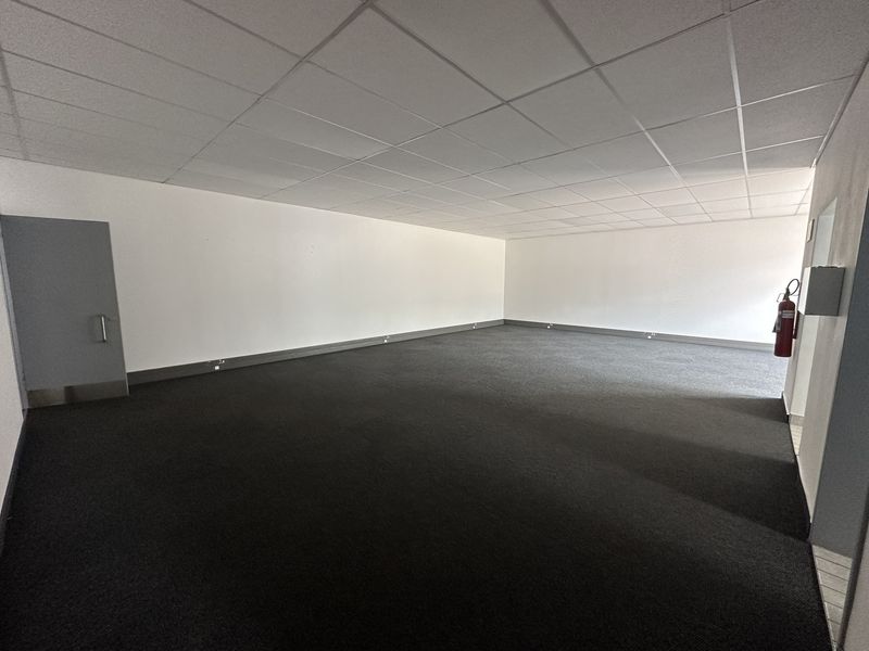 RENT DIRECT FROM OWNER! 573m2-3192m2 Warehouses to Let @ 21 Industrial Estate - Photo 10