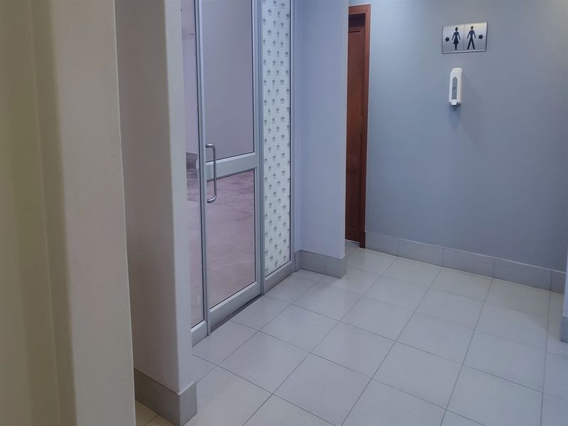 Offices to let in Rosebank - Photo 3