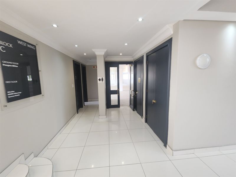 Offices to let in Sandown, Sandtown - Photo 3