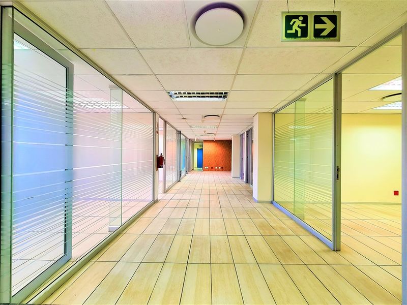 315m2 Office Ready For Occupation in The Pivot - Photo 8