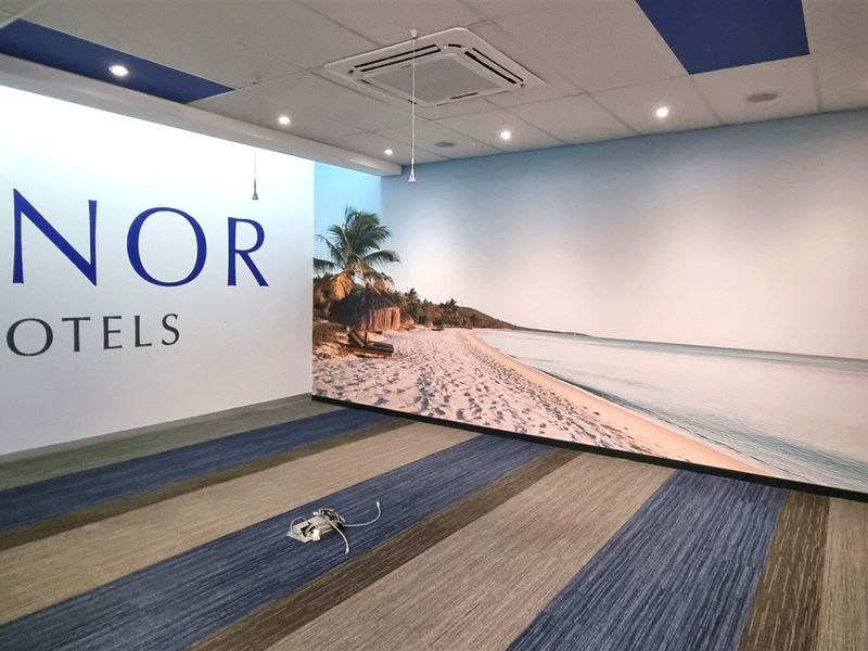 Office space to let in SOLEIL building Lyme Park - Photo 3