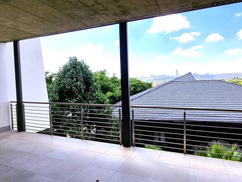 Office space to let in SOLEIL building Lyme Park - Photo 6