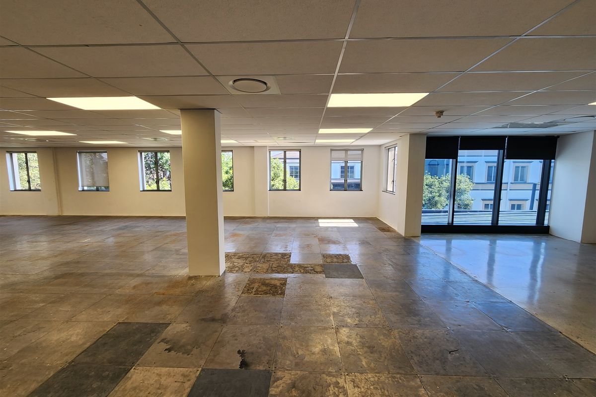 Office space to let in Sandhurst, Sandton - Photo 4