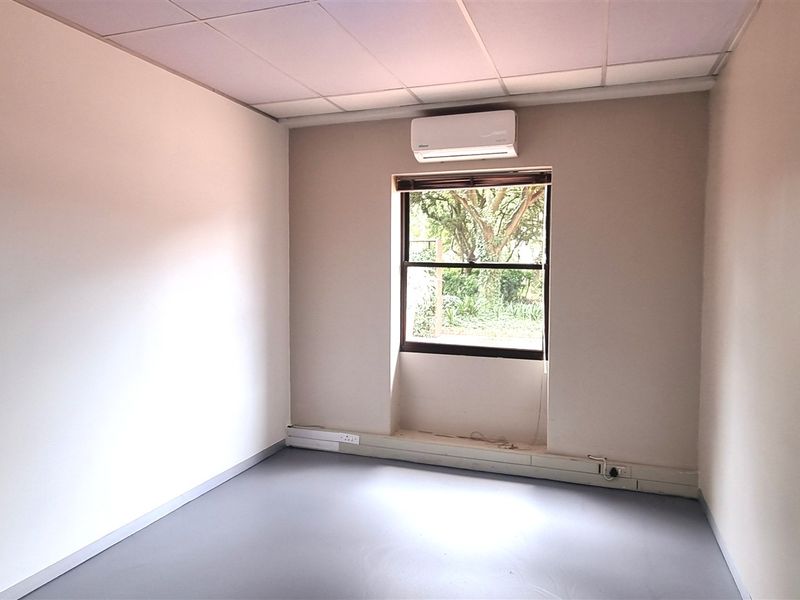 Office space to let in 4 Bridle Close Woodmead - Photo 10