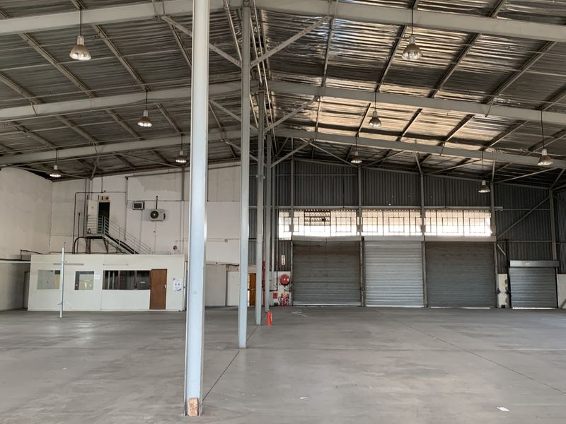Warehouse to let in Isando - Photo 5
