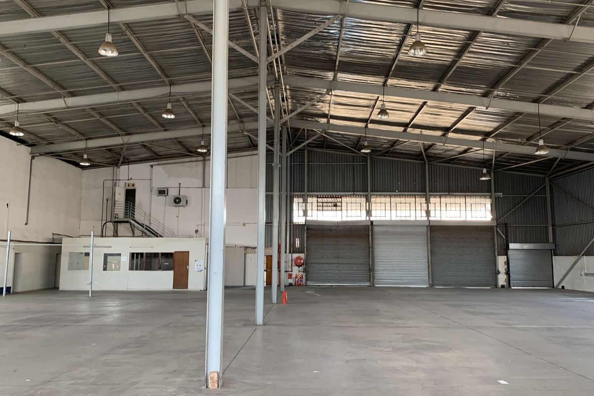 Warehouse to let in Isando - Photo 5