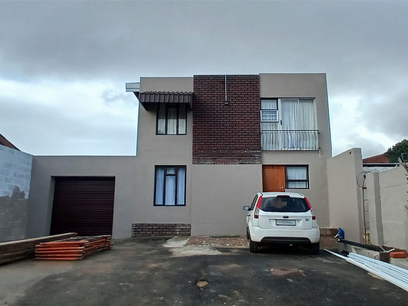 Commercial Building - Photo 9