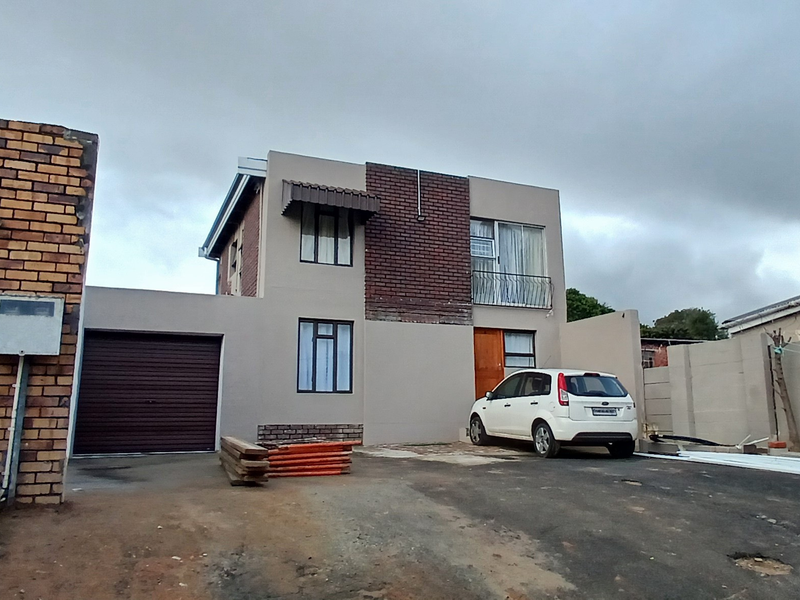 Commercial Building - Photo 7