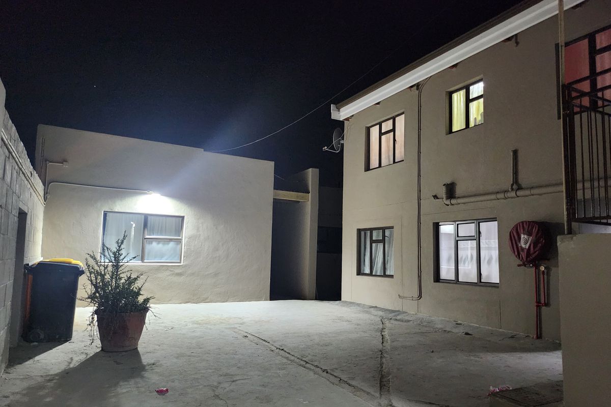Commercial Building - Photo 3