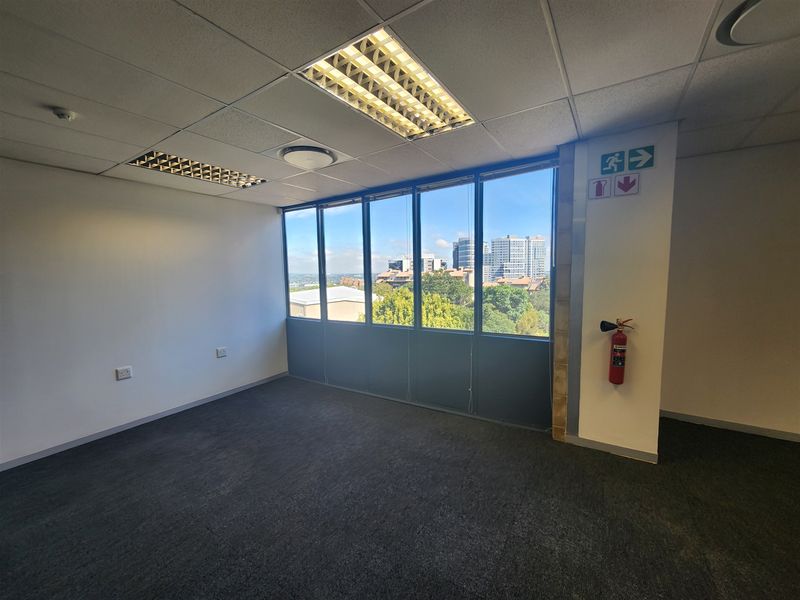 Offices to let in Sandton - Photo 9