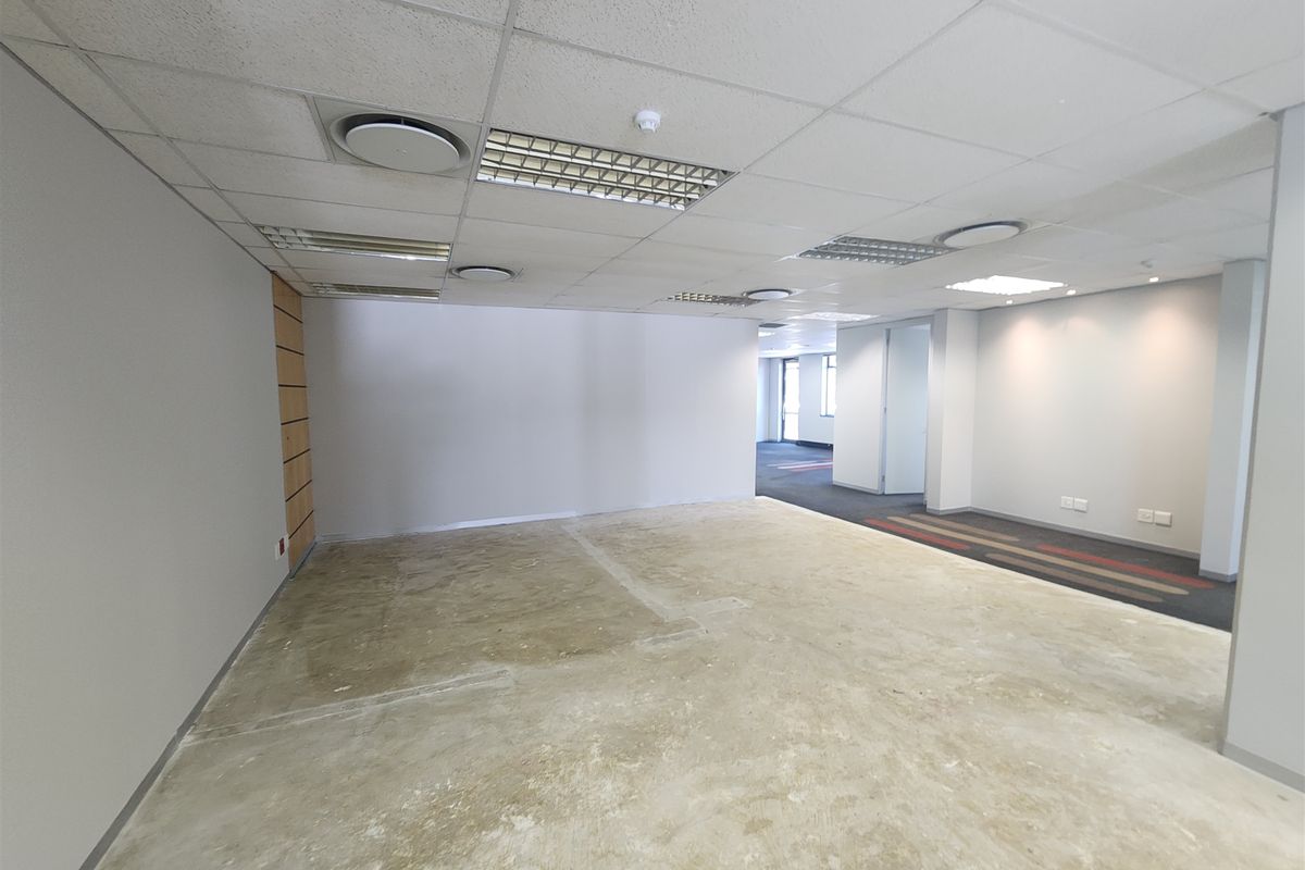 Offices to let in Sandton - Photo 4