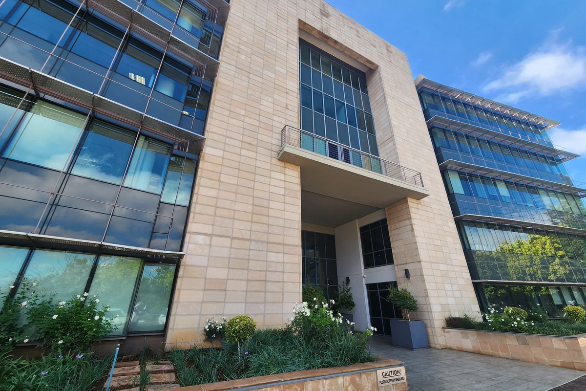 Offices to let in Sandton - Photo 2