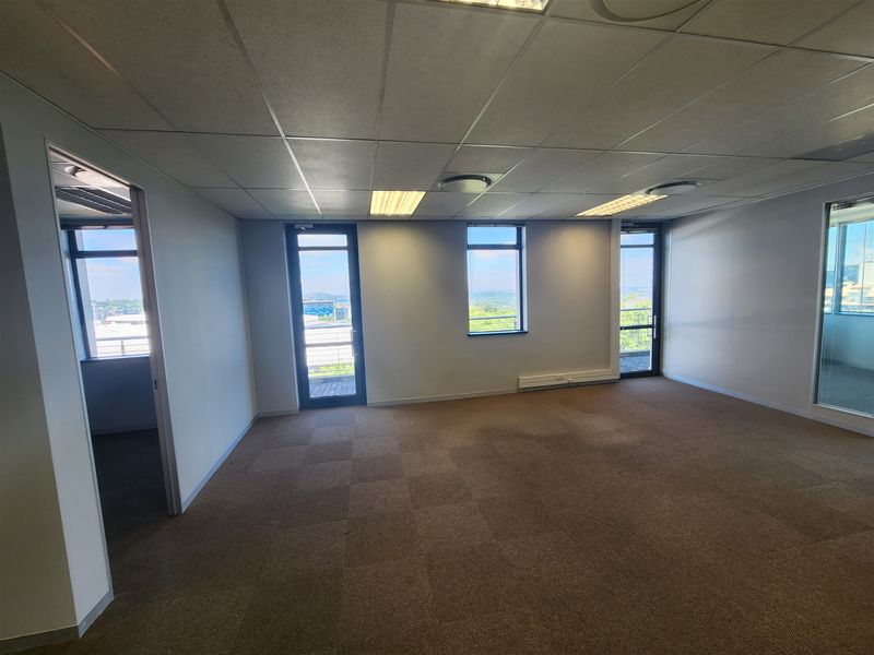 Offices to let in Sandton - Photo 6