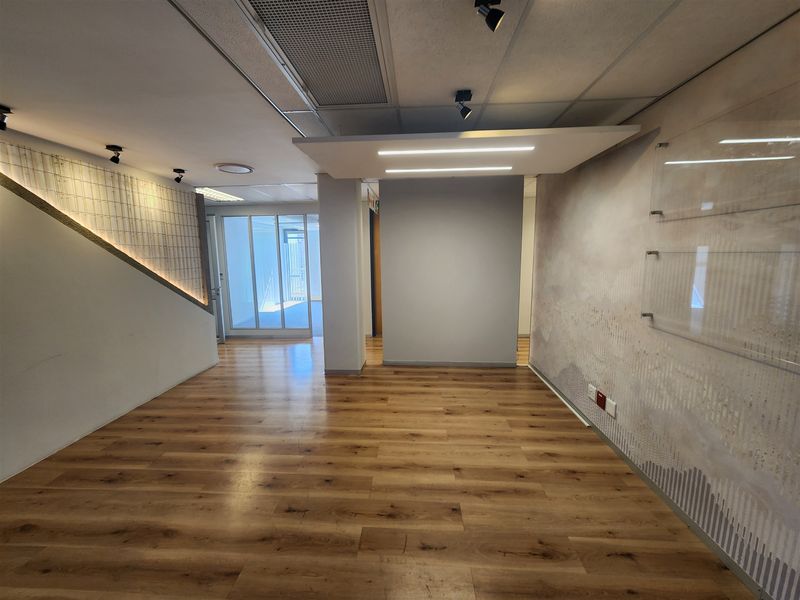 Offices to let in Sandton - Photo 3