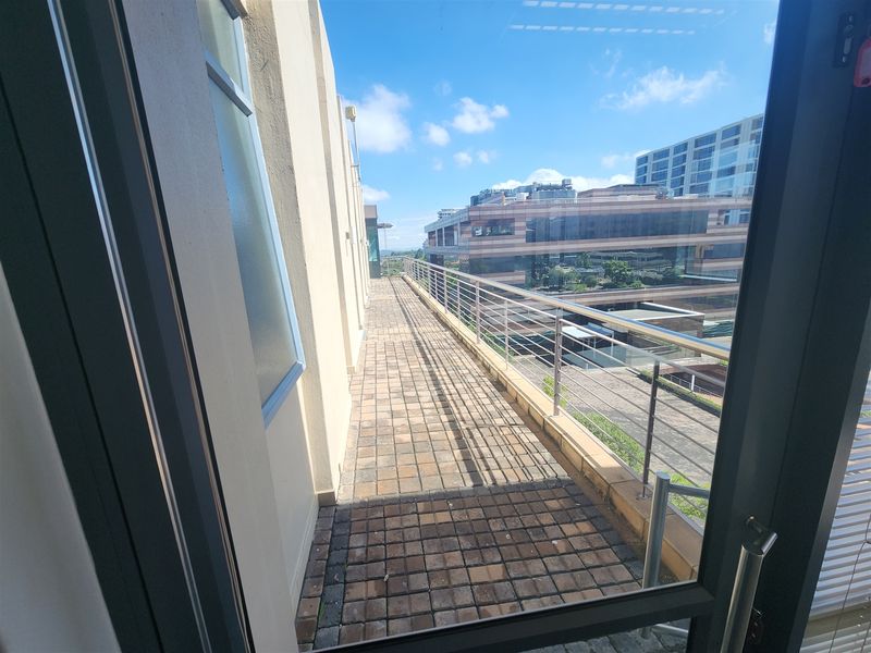 Offices to let in Sandton - Photo 10