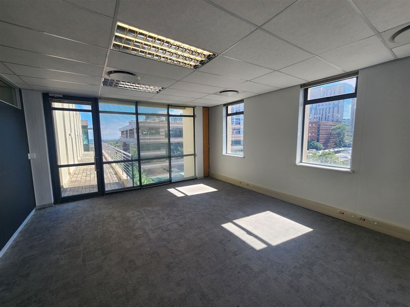 Offices to let in Sandton - Photo 9