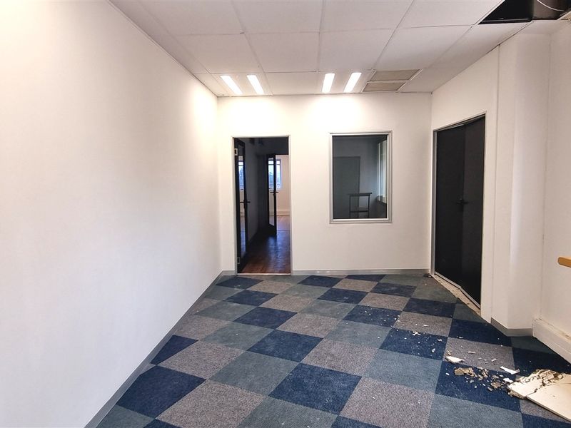 Office space to let in Bradenham Hall in Rivonia - Photo 4