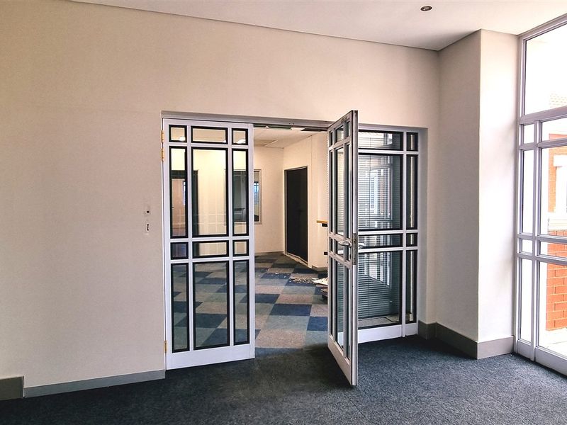 Office space to let in Bradenham Hall in Rivonia - Photo 3