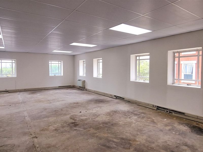Office space to let on the 1st floor of the North Block in Bradenham Hall in Rivonia - Photo 6