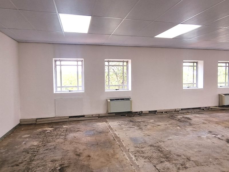 Office space to let on the 1st floor of the North Block in Bradenham Hall in Rivonia - Photo 4