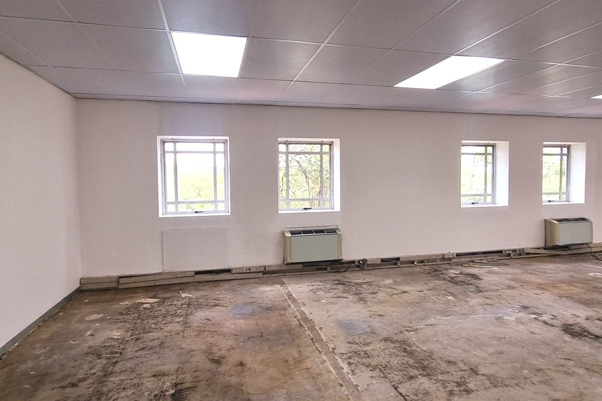 Office space to let on the 1st floor of the North Block in Bradenham Hall in Rivonia - Photo 4