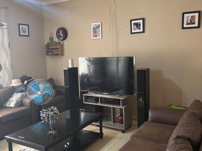 20 Flats and 2 Shops - Photo 9