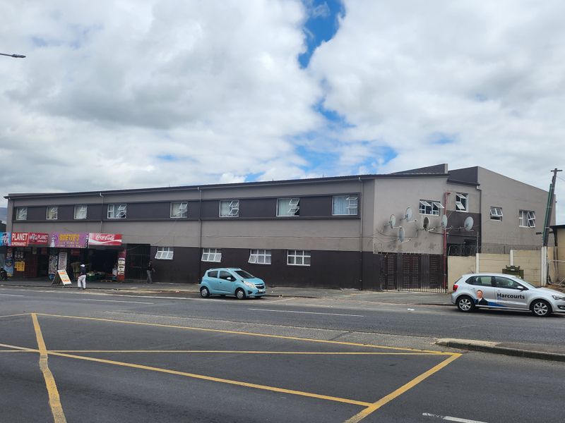 20 Flats and 2 Shops - Photo 8