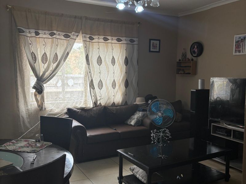 20 Flats and 2 Shops - Photo 10