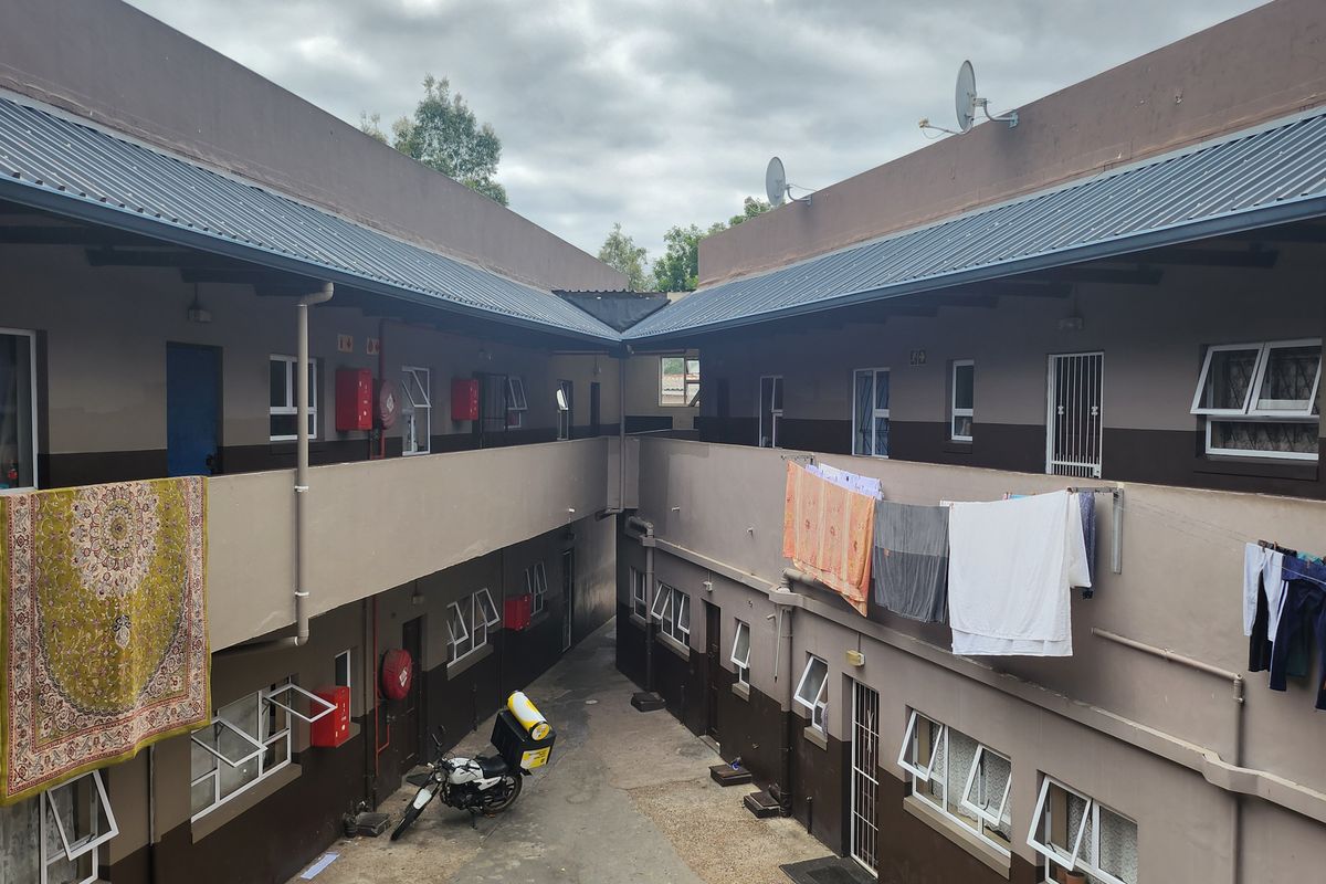 20 Flats and 2 Shops - Photo 4