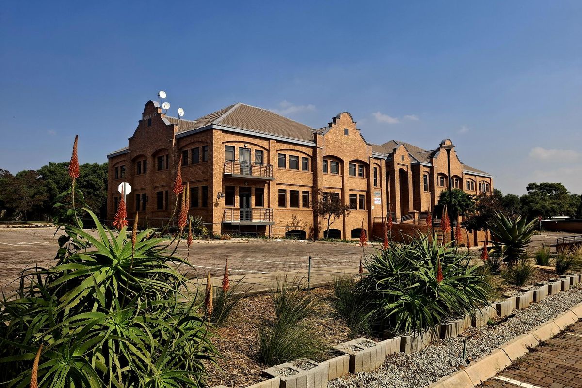 A-Grade Offices with Backup Power & 24/7 Security - Photo 2