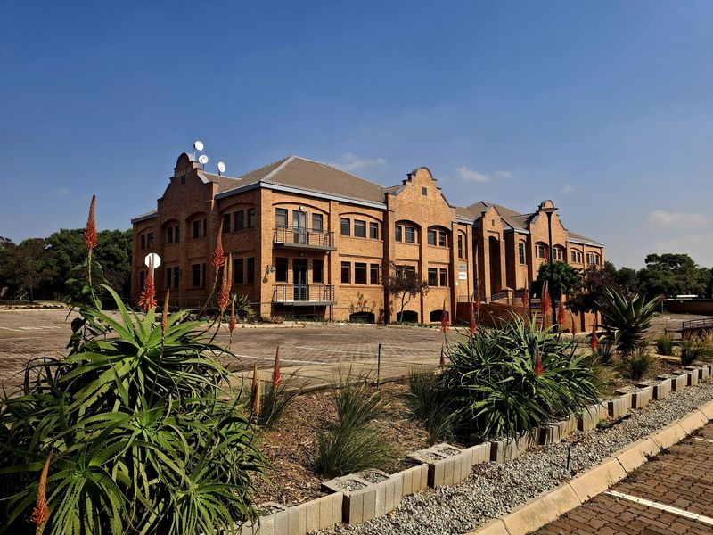 A-Grade Offices with Backup Power & 24/7 Security - Photo 2