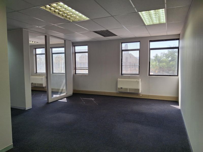 A-Grade Offices with Backup Power & 24/7 Security - Photo 8