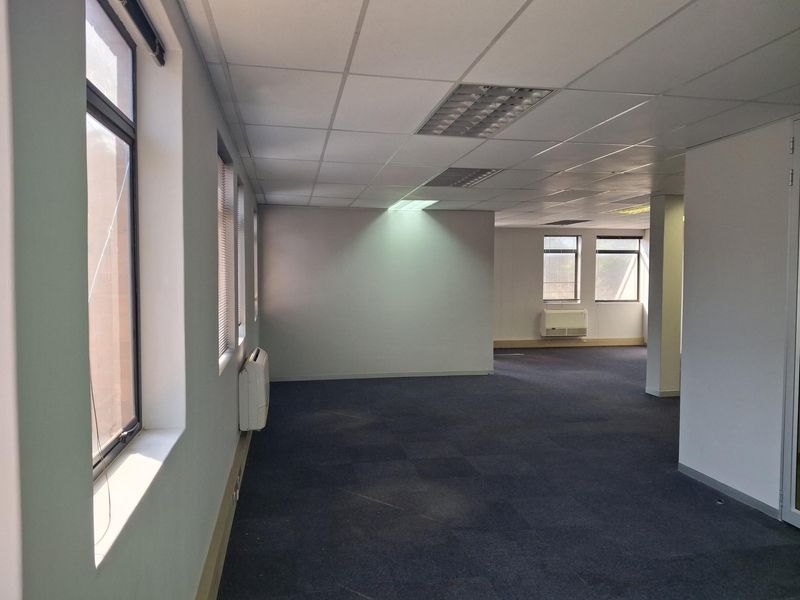 A-Grade Offices with Backup Power & 24/7 Security - Photo 5