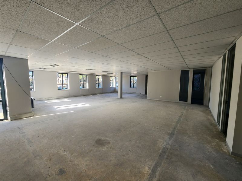 Offices to let in Sandton - Photo 7