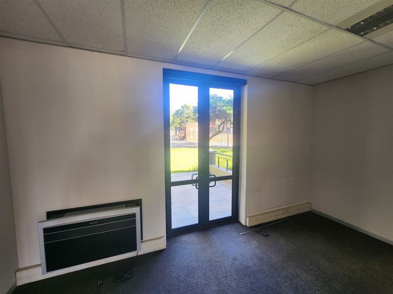 Offices to let in Sandton - Photo 10