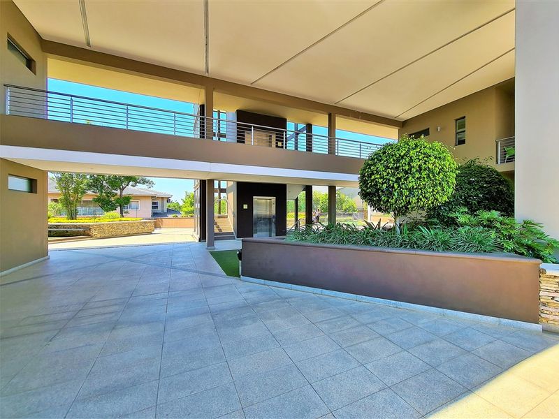 Open Plan Office to Let in Cedar Tree Office Park - Photo 4